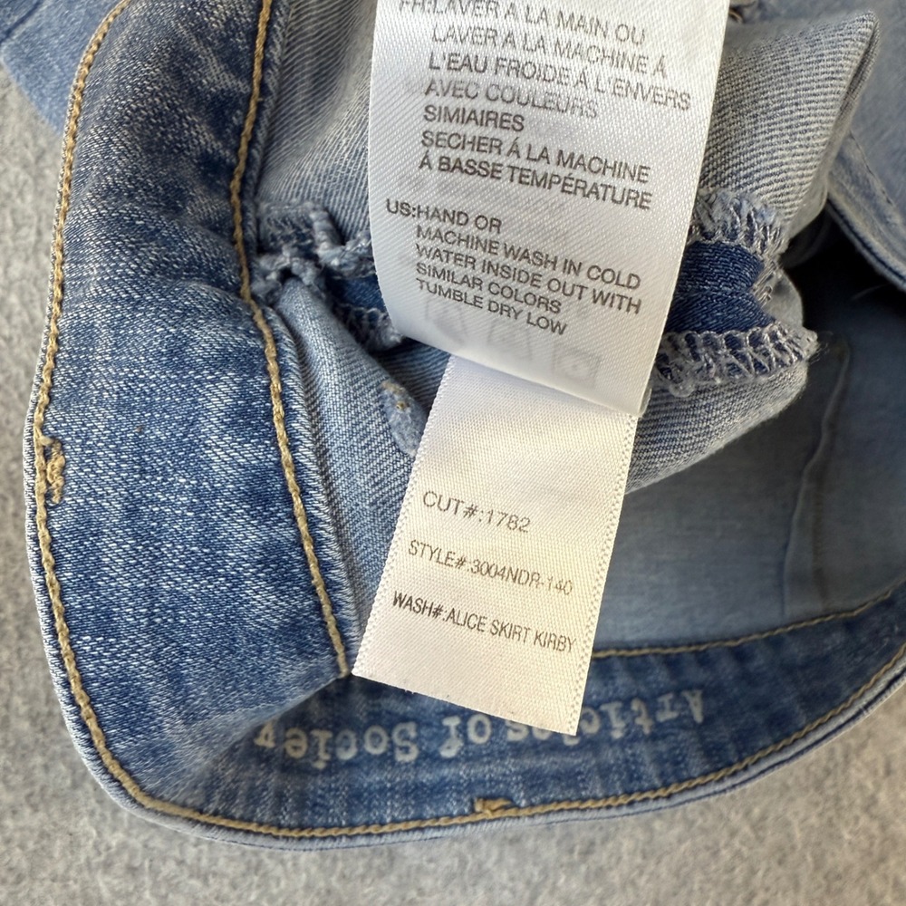 Articles of Society Button Front Jean Denim Mini Skirt Raw Hem Womens Size 26 - Picture 10 of 12